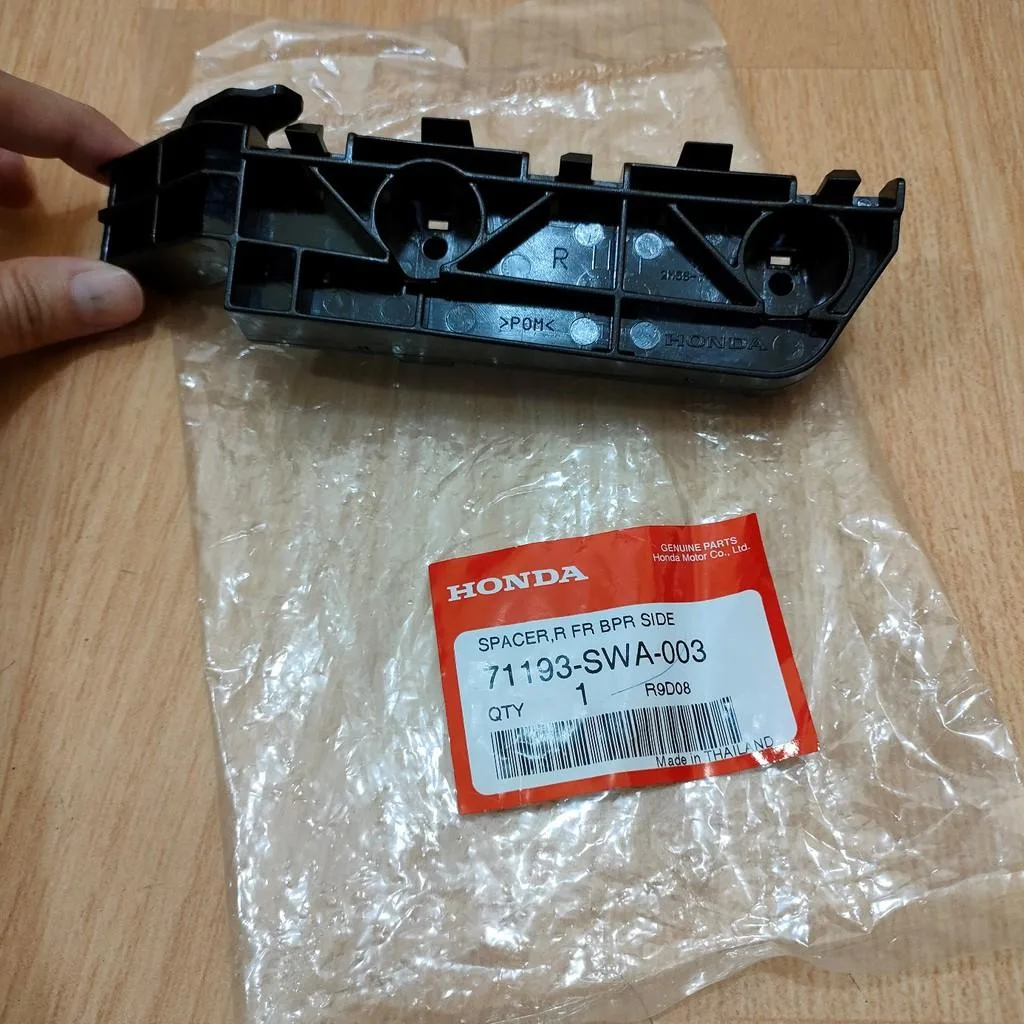 Breket / Breaket Bumper Depan CRV 2007-2011 Original