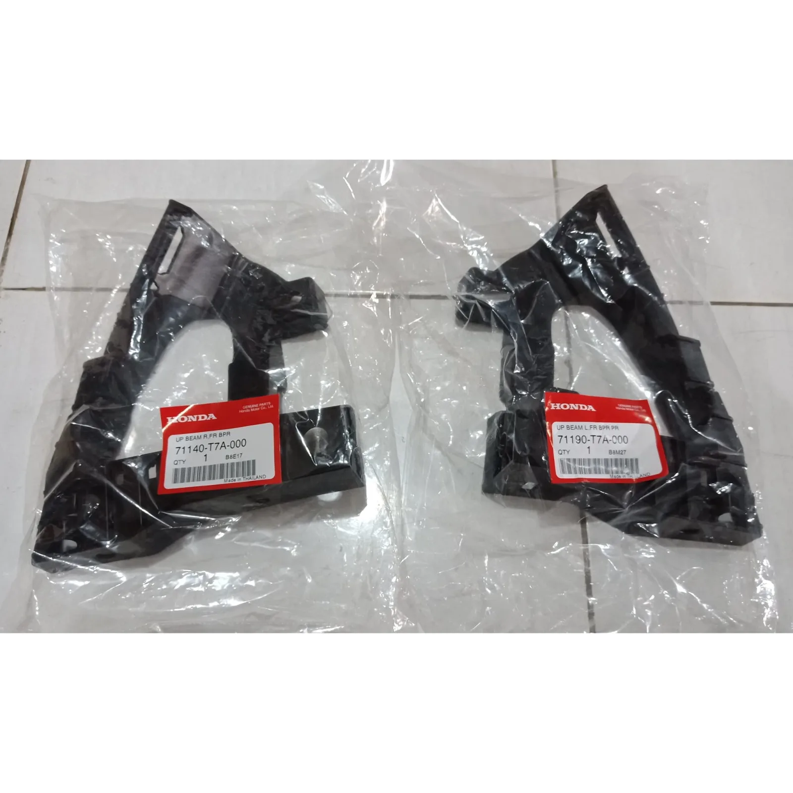 Breket / Breaket lampu Headlamp HRV 2015-2018 Genuine!!