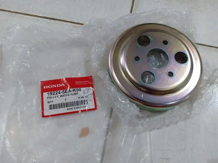 Pulley Water Pump Katrol Pompa Air Honda BRV 2018-2019 Original