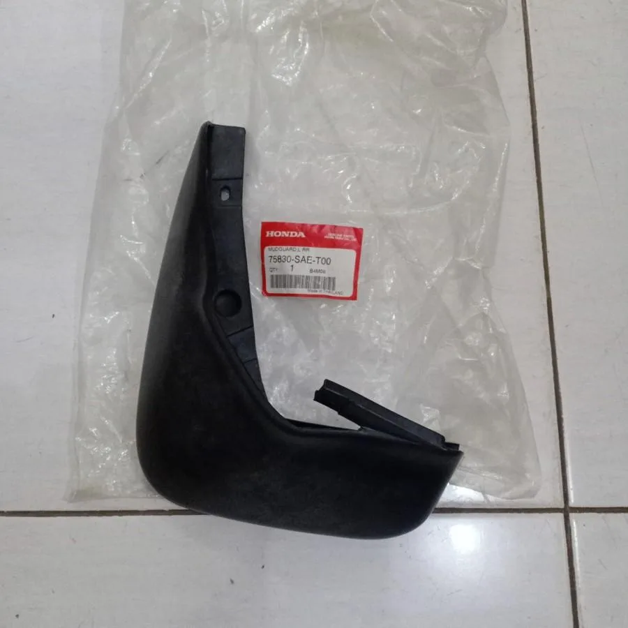 Karet Lumpur / Mudguard Belakang JAZZ GD3 IDSI 2006-2007 Original